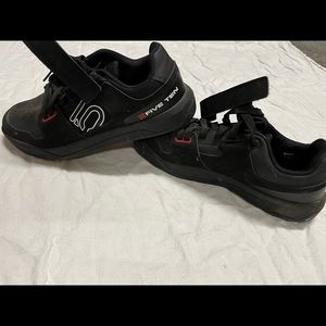 Men’s cycling shoes